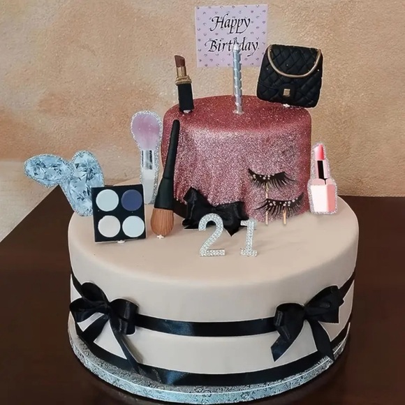11 Pieces Makeup Fashion Theme Cake Decorations Set, Birthday Party Cake Toppers - Picture 4 of 9
